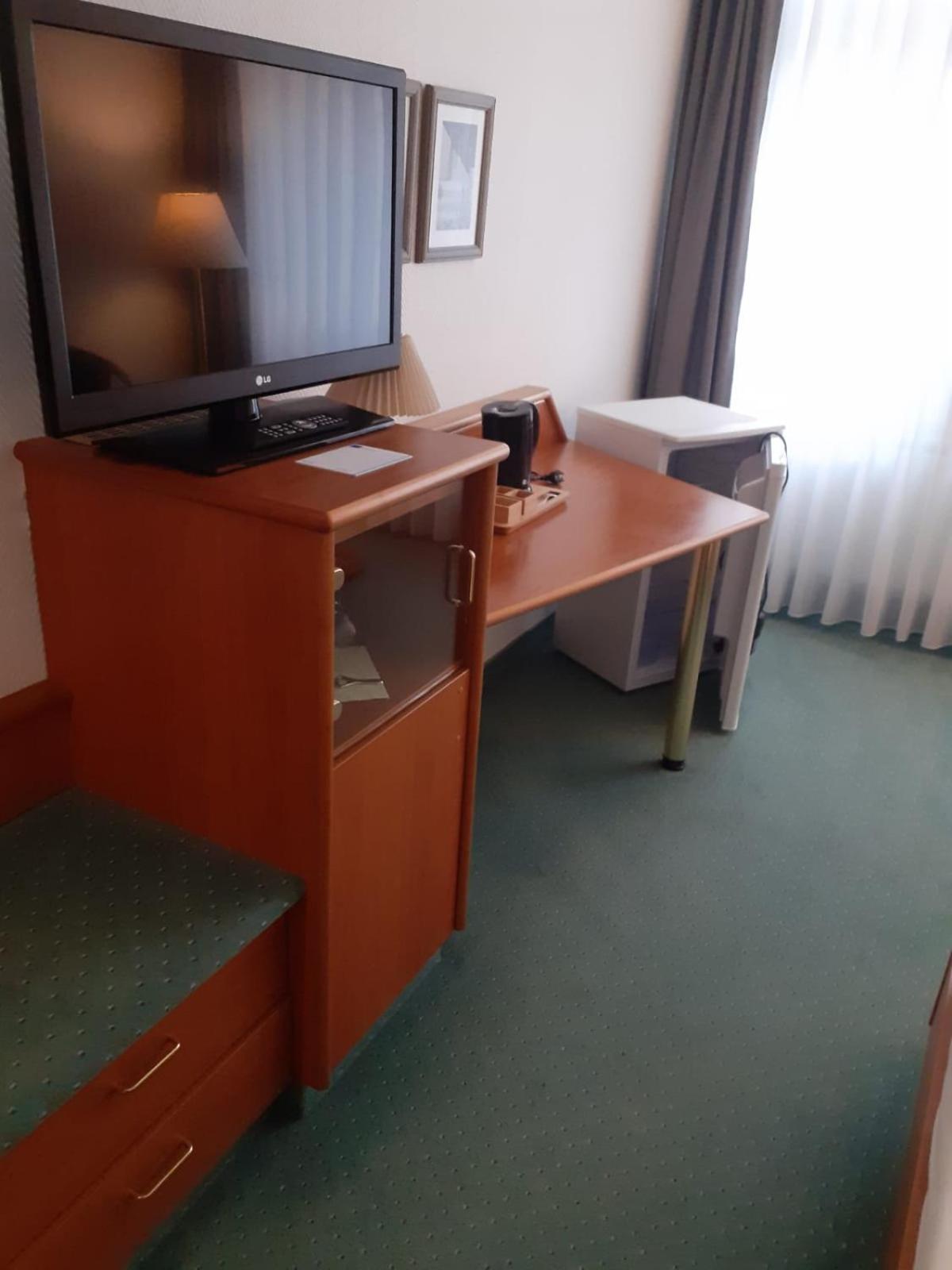 Hotel Kaiserhof Fürstenwalde Екстериор снимка