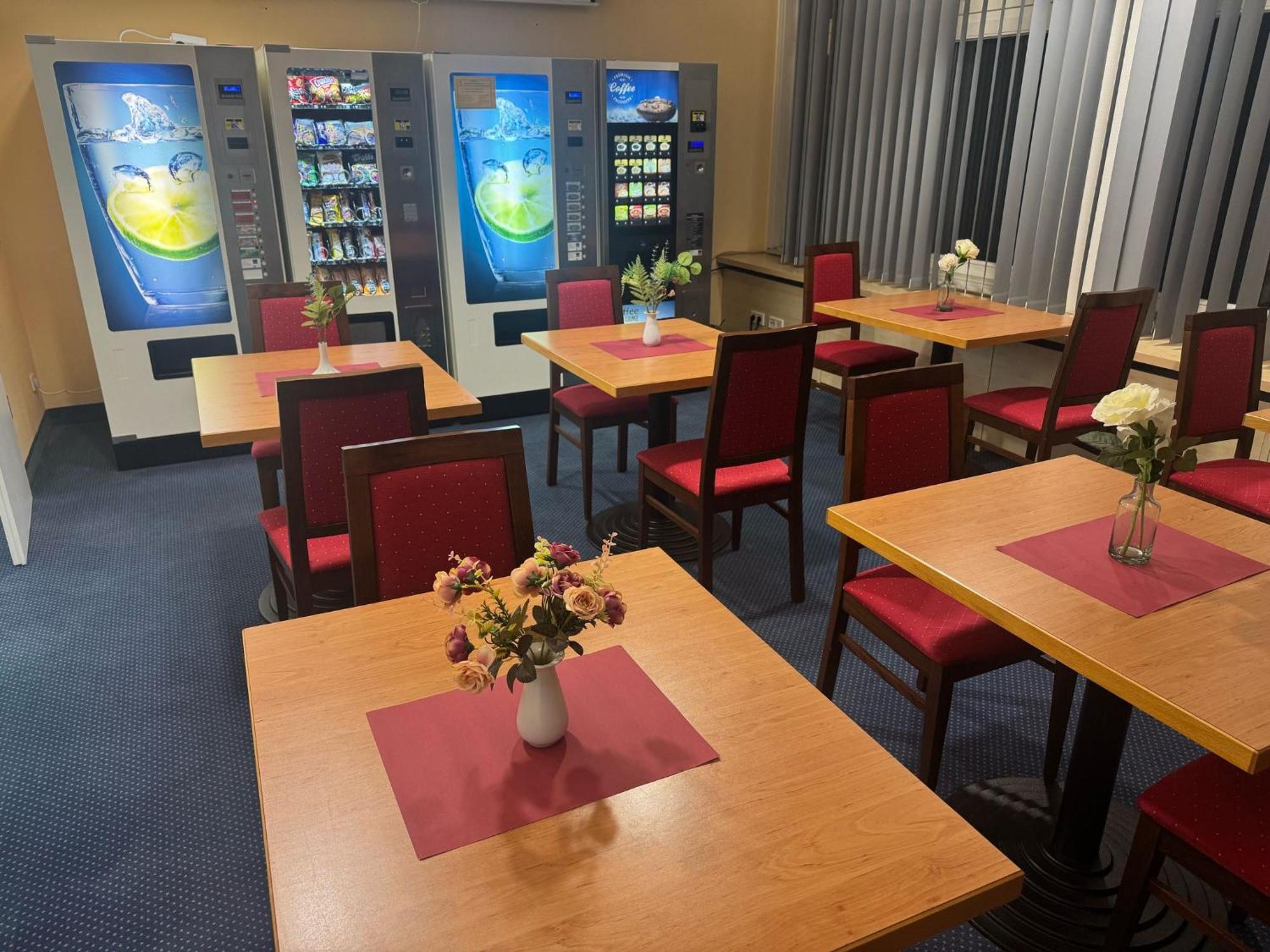 Hotel Kaiserhof Fürstenwalde Екстериор снимка