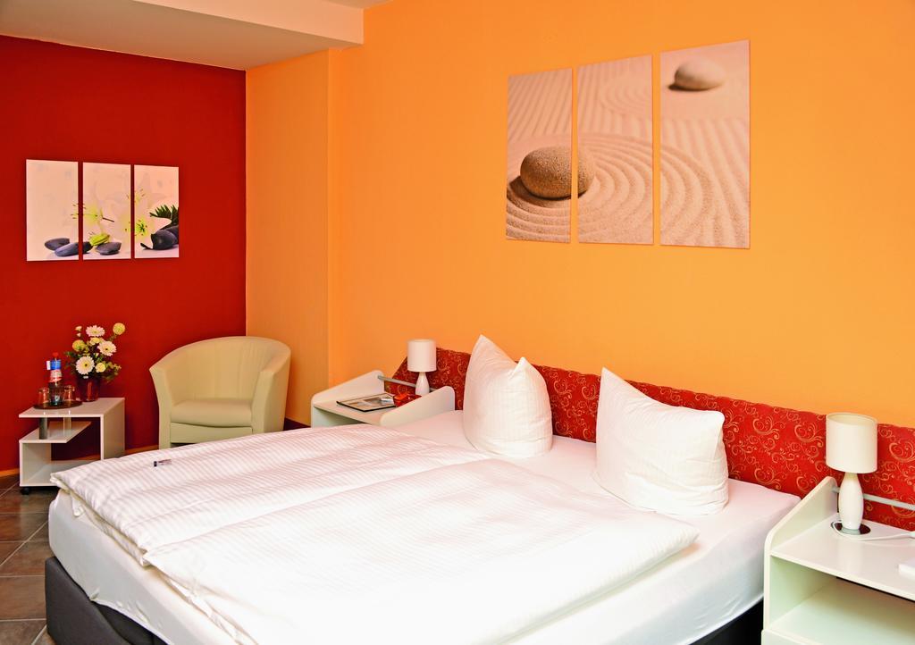 Hotel Kaiserhof Fürstenwalde Екстериор снимка