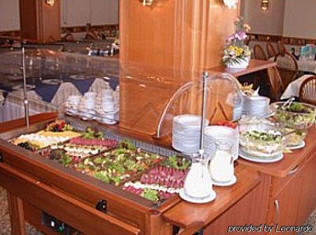 Hotel Kaiserhof Fürstenwalde Екстериор снимка